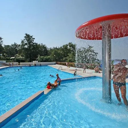 Prázdninový areál Mobile Homes Comfort Capri Bijela Uvala Mugeba