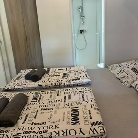 Mobile Homes Comfort Capri Bijela Uvala Aldeamento Turístico Mugeba