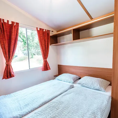 Mobile Homes Comfort Capri Bijela Uvala 4* Mugeba