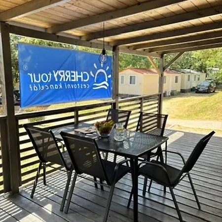 Prázdninový areál Mobile Homes Comfort Capri Bijela Uvala