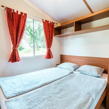 Mobile Homes Comfort Capri Bijela Uvala Aldeamento Turístico 4*