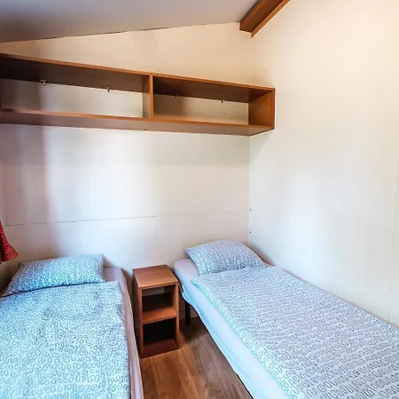 Aldeamento Turístico Mobile Homes Comfort Capri Bijela Uvala