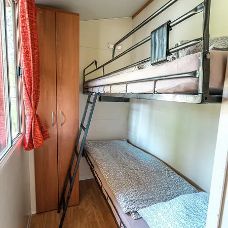 Mobile Homes Comfort Capri Bijela Uvala Aldeamento Turístico Mugeba